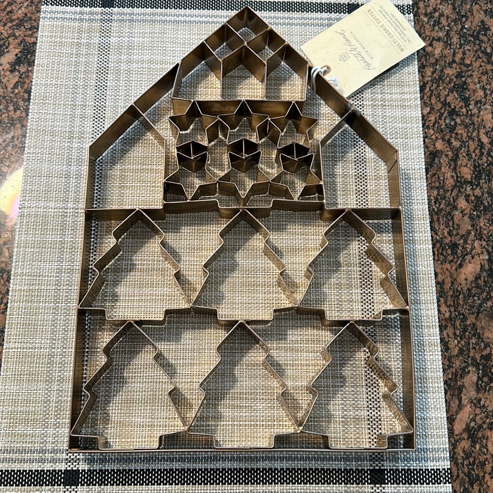 Hearth and Hand Holiday Multi cookie Cutter